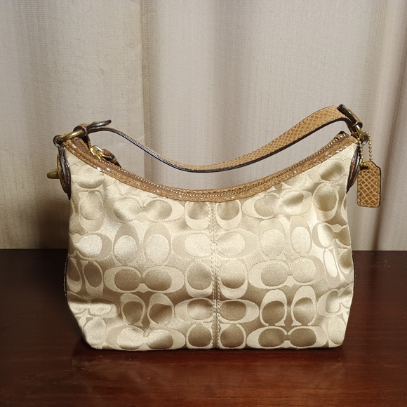Coach Peyton Turnlock Top Handle Shoulder Bag - Picture 1 of 7